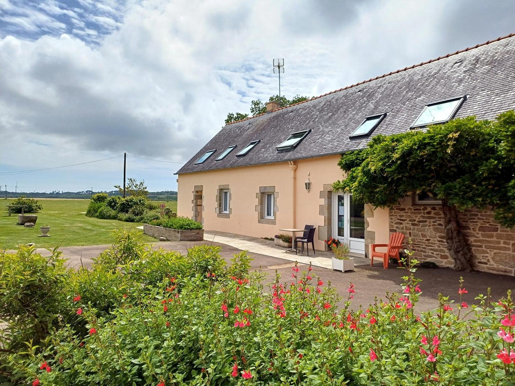 Au Calme A 10Mn Des Baies De Douarnenez Et Audierne Avec Cuisine A Disposition Mahalon Экстерьер фото