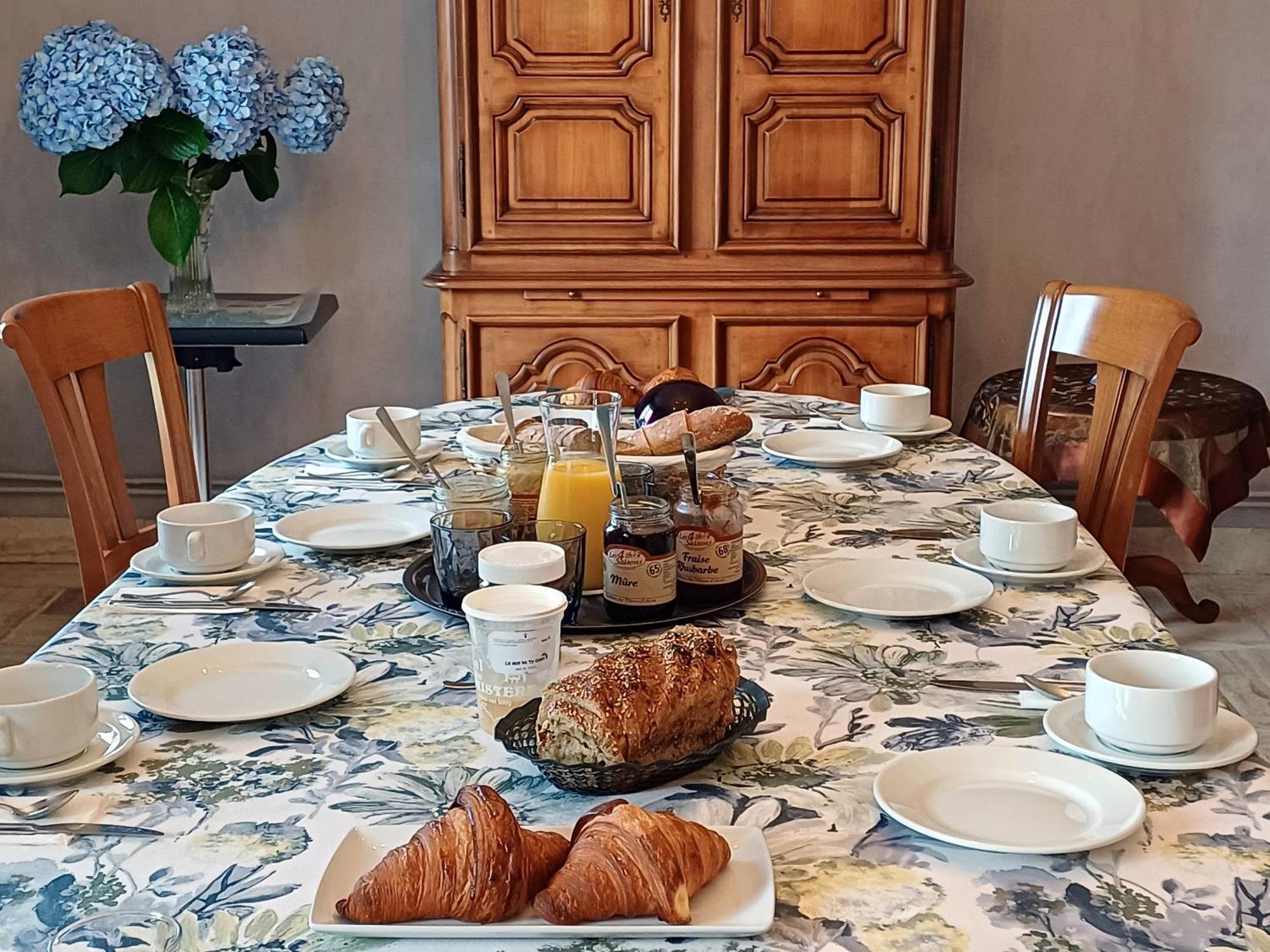 Au Calme A 10Mn Des Baies De Douarnenez Et Audierne Avec Cuisine A Disposition Mahalon Экстерьер фото
